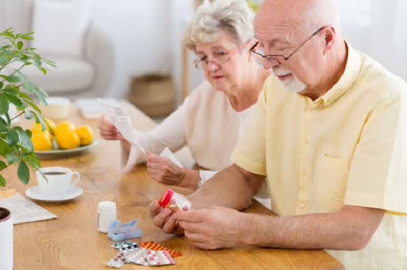 Một số tiêu chí giúp lựa chọn thuốc bổ phù hợp cho người già
